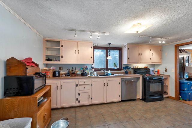 9 Whispering Winds Way, Canaan, NH 03741