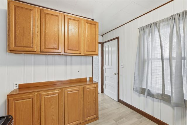 1395 Amity Ridge Rd, Amwell, PA 15301