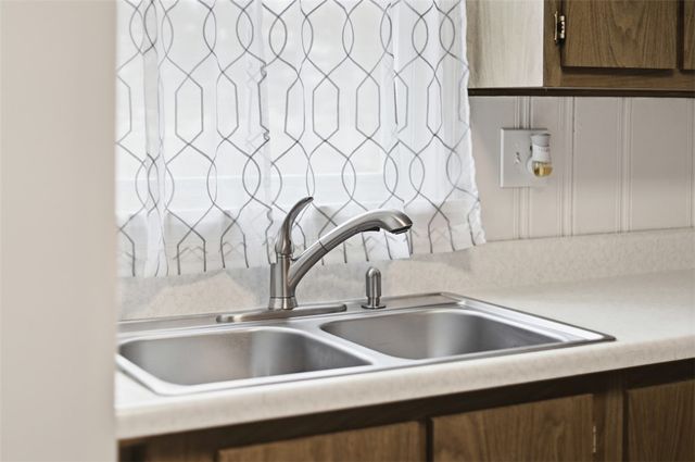 1395 Amity Ridge Rd, Amwell, PA 15301