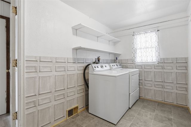 1395 Amity Ridge Rd, Amwell, PA 15301