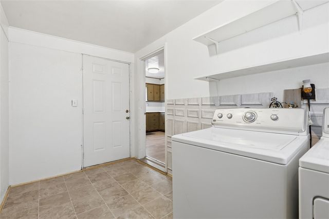 1395 Amity Ridge Rd, Amwell, PA 15301