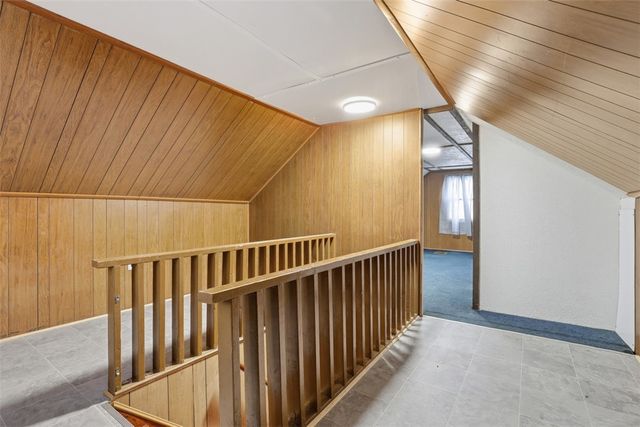 1395 Amity Ridge Rd, Amwell, PA 15301