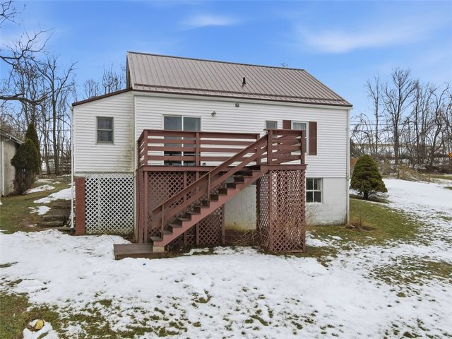 1395 Amity Ridge Rd, Amwell, PA 15301