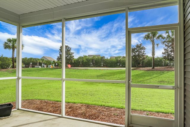 102 Chaste Tree Circle, Goose Creek, SC 29445