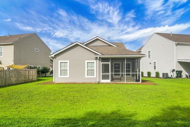102 Chaste Tree Circle, Goose Creek, SC 29445