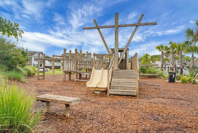 102 Chaste Tree Circle, Goose Creek, SC 29445