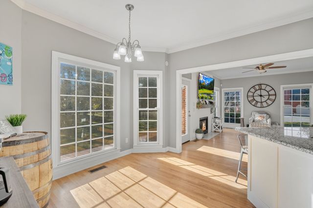 101 Westmeade Dr, Winchester, TN 37398