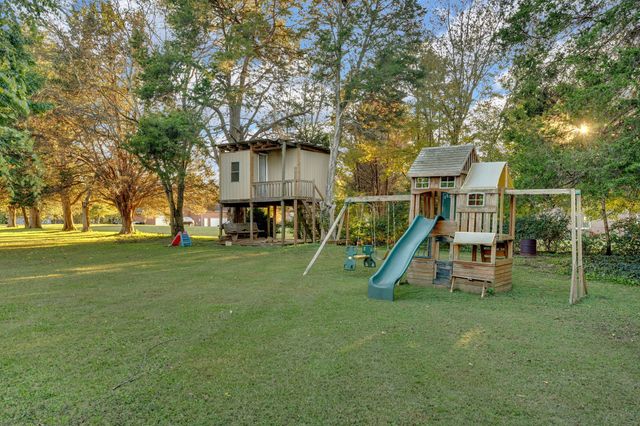 101 Westmeade Dr, Winchester, TN 37398