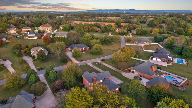 101 Westmeade Dr, Winchester, TN 37398