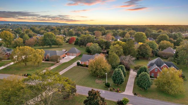 101 Westmeade Dr, Winchester, TN 37398