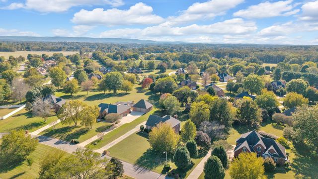 101 Westmeade Dr, Winchester, TN 37398