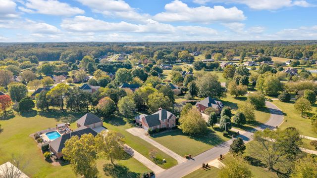 101 Westmeade Dr, Winchester, TN 37398