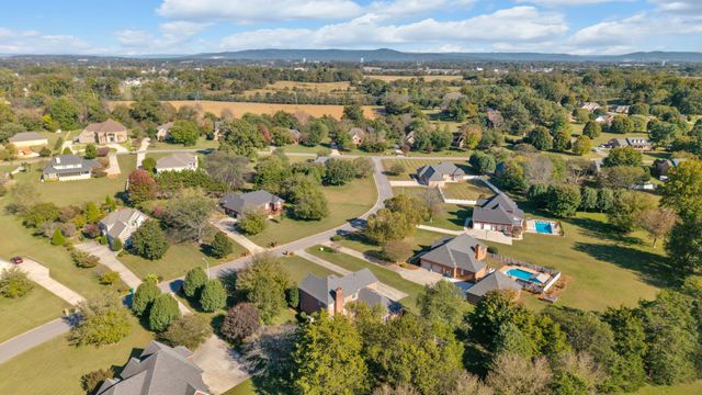 101 Westmeade Dr, Winchester, TN 37398