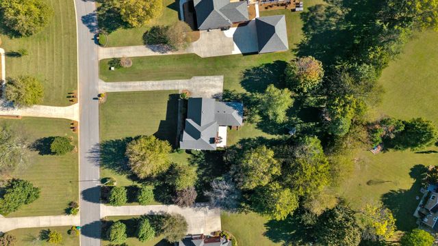 101 Westmeade Dr, Winchester, TN 37398