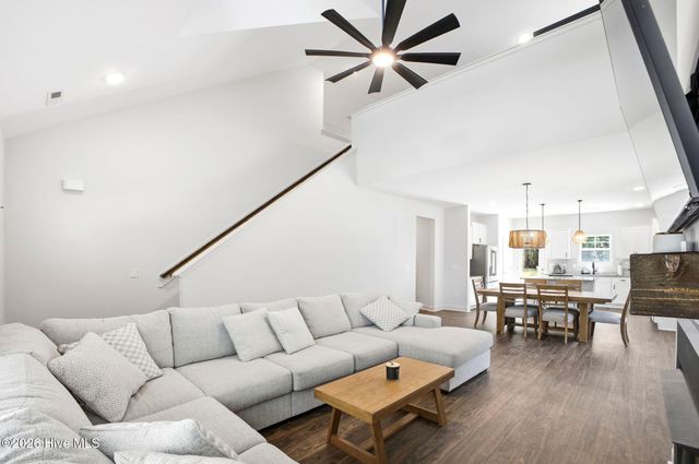 2409 Sunset Harbor Road SE, Bolivia, NC 28422