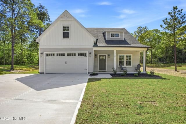 2409 Sunset Harbor Road SE, Bolivia, NC 28422