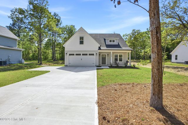 2409 Sunset Harbor Road SE, Bolivia, NC 28422