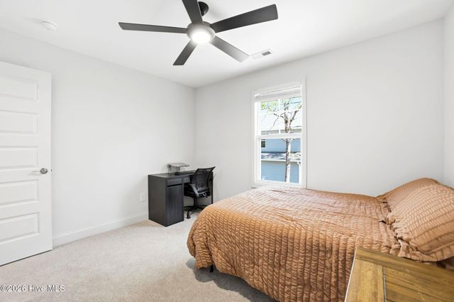 2409 Sunset Harbor Road SE, Bolivia, NC 28422