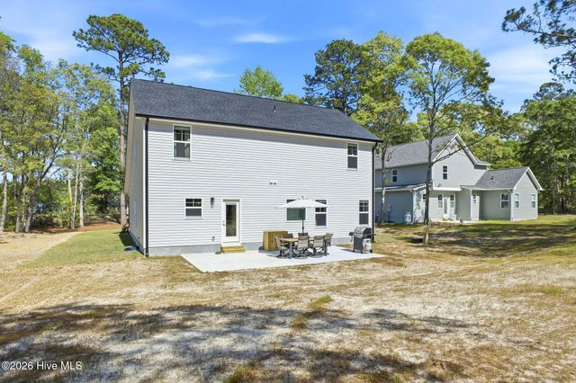 2409 Sunset Harbor Road SE, Bolivia, NC 28422