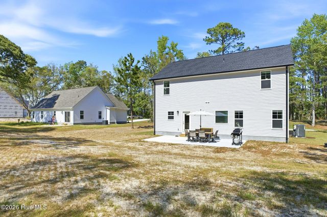 2409 Sunset Harbor Road SE, Bolivia, NC 28422