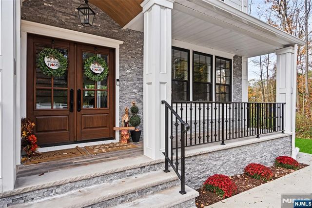 78 Glen Avenue, Roseland, NJ 07068