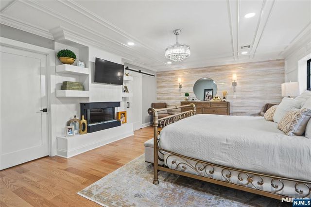 78 Glen Avenue, Roseland, NJ 07068