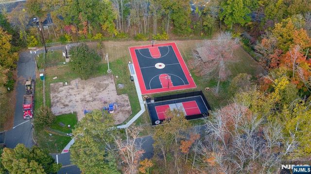78 Glen Avenue, Roseland, NJ 07068
