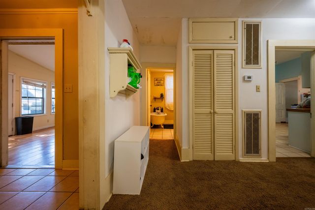 928 E Main Street, Batesville, AR 72501