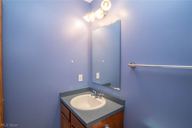 810 Sturbridge Drive, Medina, OH 44256