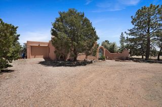 4 Demas Road, Santa Fe, NM 87508