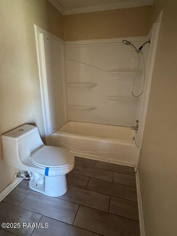 220 Winsor Drive, Lafayette, LA 70507