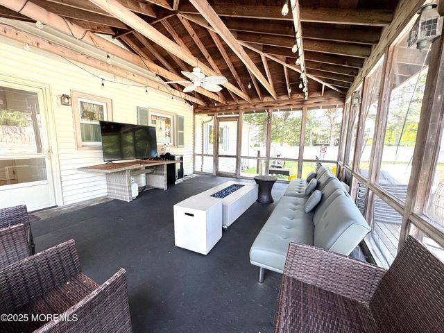 28 Ridge Road, West Long Branch, NJ 07764