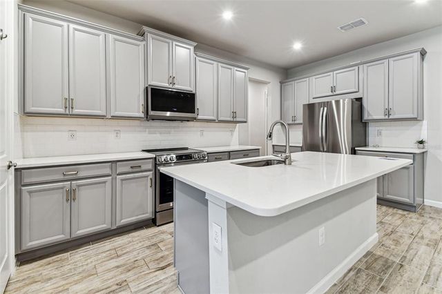 3764 LAUGHING DOVE AVENUE, Sun City Center, FL 33573
