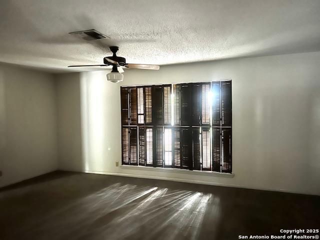 40 Encino Loma, Beeville, TX 78102