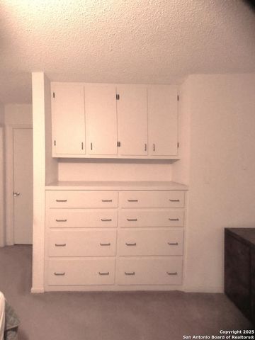 40 Encino Loma, Beeville, TX 78102