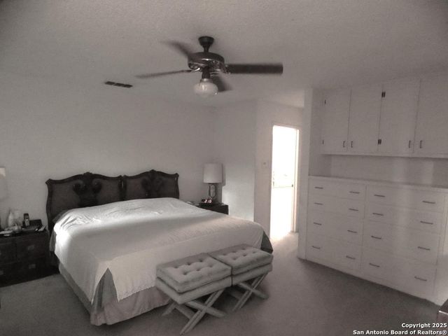 40 Encino Loma, Beeville, TX 78102