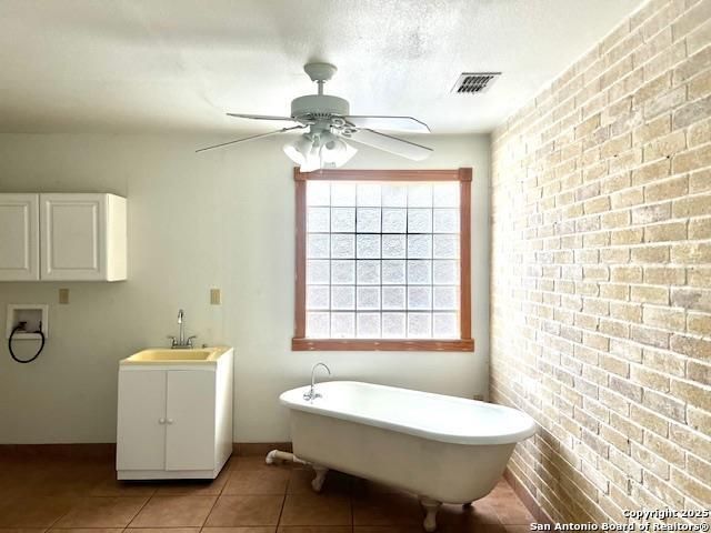 40 Encino Loma, Beeville, TX 78102