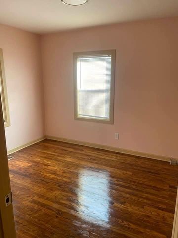 1010 Howell St, Hopkinsville, KY 42240