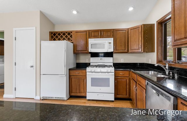1731 Princess Lane, Muskegon, MI 49445