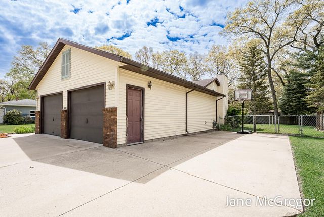 1731 Princess Lane, Muskegon, MI 49445