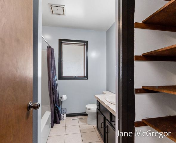 1731 Princess Lane, Muskegon, MI 49445