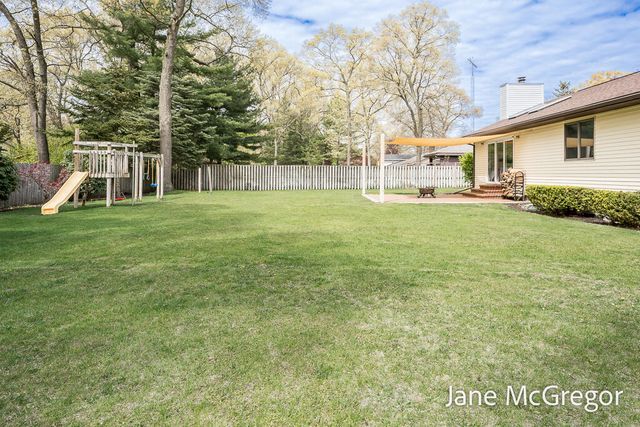 1731 Princess Lane, Muskegon, MI 49445