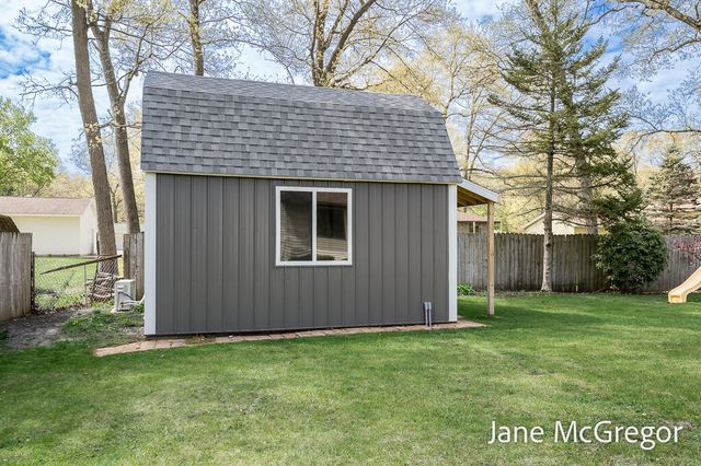 1731 Princess Lane, Muskegon, MI 49445