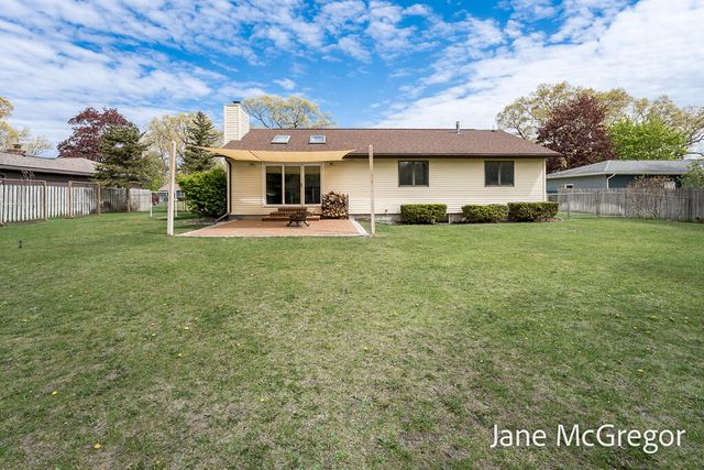 1731 Princess Lane, Muskegon, MI 49445