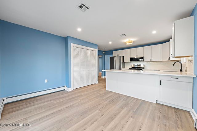 86 San Carlos Street, Toms River, NJ 08757