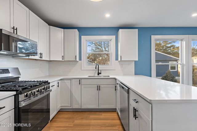 86 San Carlos Street, Toms River, NJ 08757