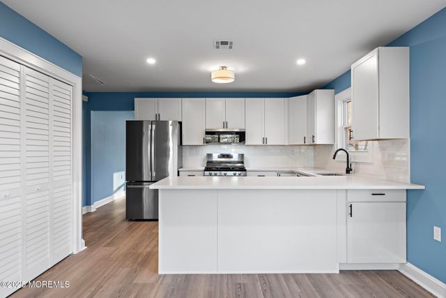 86 San Carlos Street, Toms River, NJ 08757