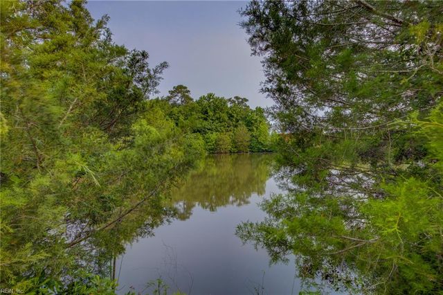 559 Rocky Hock RD, Wakefield, VA 23888