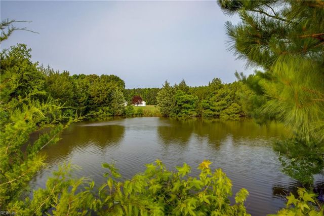 559 Rocky Hock RD, Wakefield, VA 23888