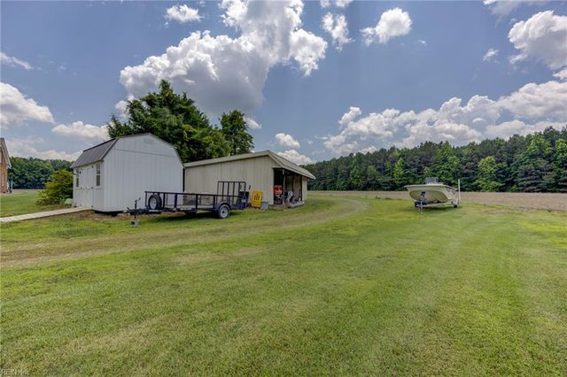 559 Rocky Hock RD, Wakefield, VA 23888